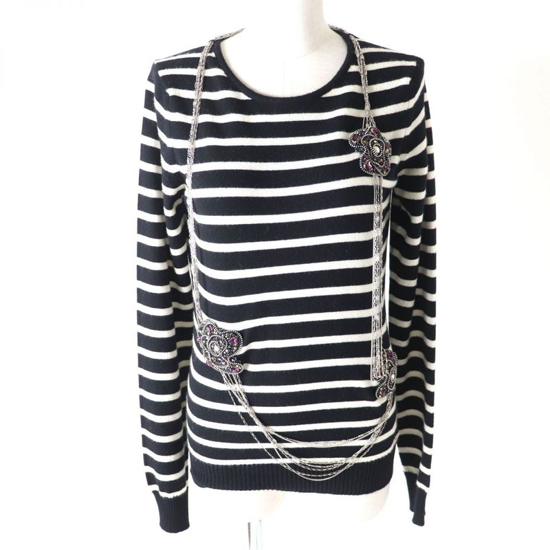 CHANEL 08A P33451 Striped 100% Cashmere Long-sleeved Knit With Bijoux Chain