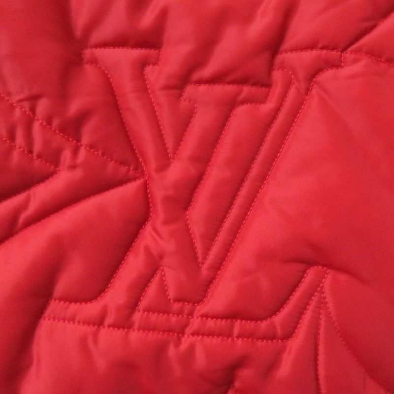 Current Price $759000 Louis Vuitton 2023 1aakbi Hooded Quilted Monogram