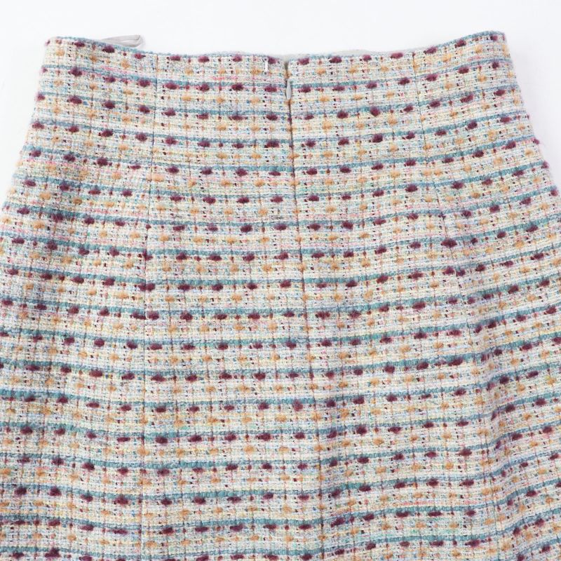 CHANEL P59073 Tweed Trapeze Long Skirt With Scallion And Coco Mark Plate Multi