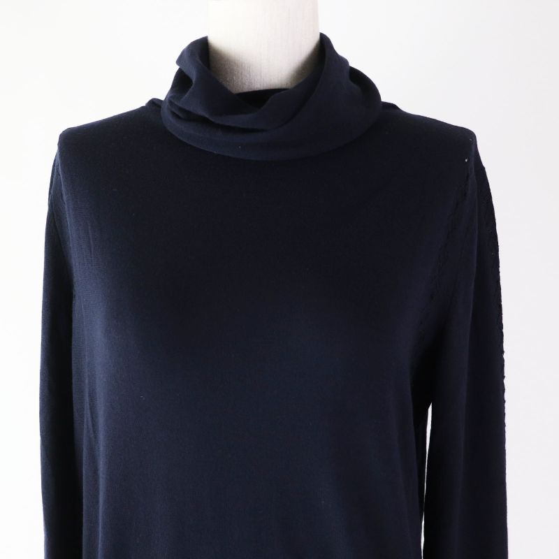 CHANEL 19B P62251 Turtleneck Long Sleeve Knit With Pocket And Coco Mark