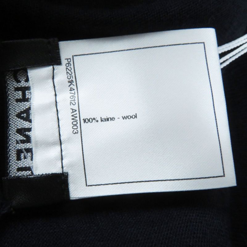 CHANEL 19B P62251 Turtleneck Long Sleeve Knit With Pocket And Coco Mark