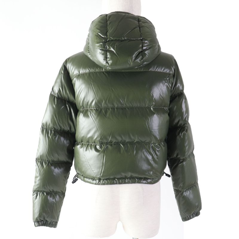 Moncler Mont Clesol 2022 Bardanette Short Length Down Jacket With Logo Patch