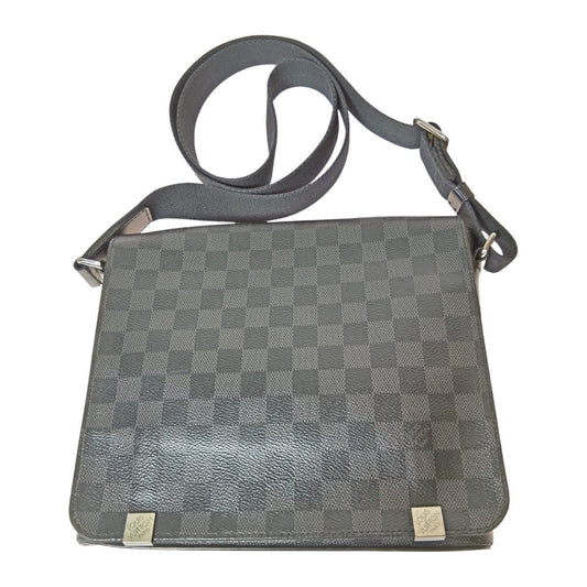 Louis Vuitton Damier Graphite District PM Nm Shoulder Bag N41028 Black