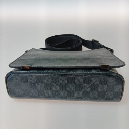 Louis Vuitton Damier Graphite District PM Nm Shoulder Bag N41028 Black