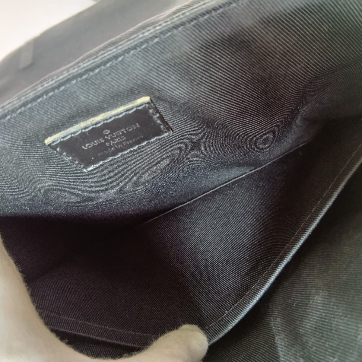 Louis Vuitton Damier Graphite District PM Nm Shoulder Bag N41028 Black