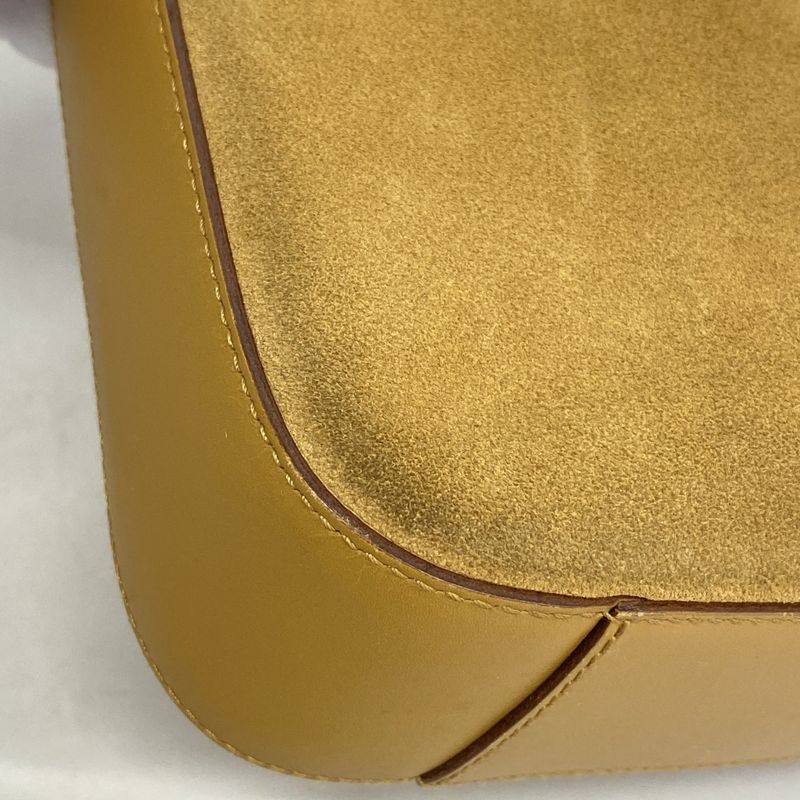 Gucci Shoulder Bag 001 3812 Suede Brown Gold Hardware Women's