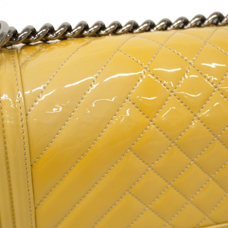 Chanel Shoulder Bag Boy Chanel/v-stitch Patent Leather Yellow Silver Hardware