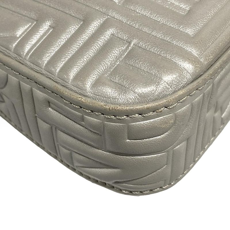 Fendi Handbag Mamma Bucket 8br600-ymu Silver Detachable Strap / Logo Embossed