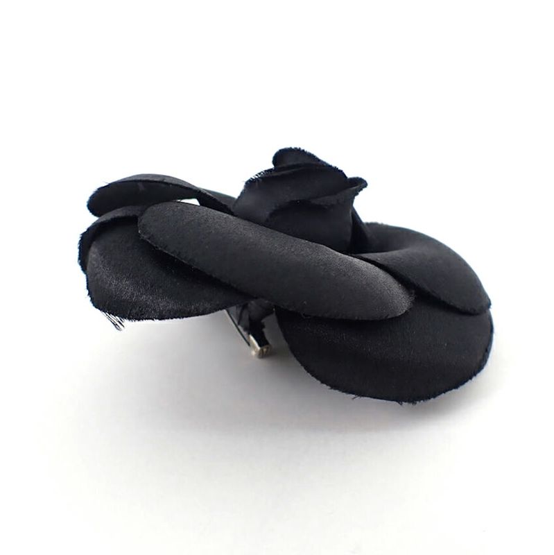 Chanel / Camellia / Black / Brooch / /j41-1