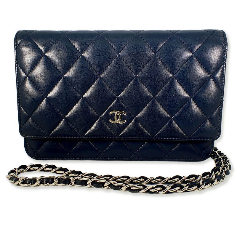 Chanel Matelasse Lambskin Chain Wallet / B51-10