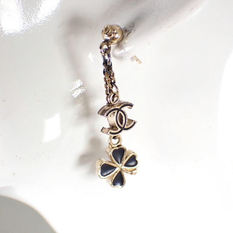 Chanel / Coco Mark / Clover / Earrings / Box Drawstring / /j49-1