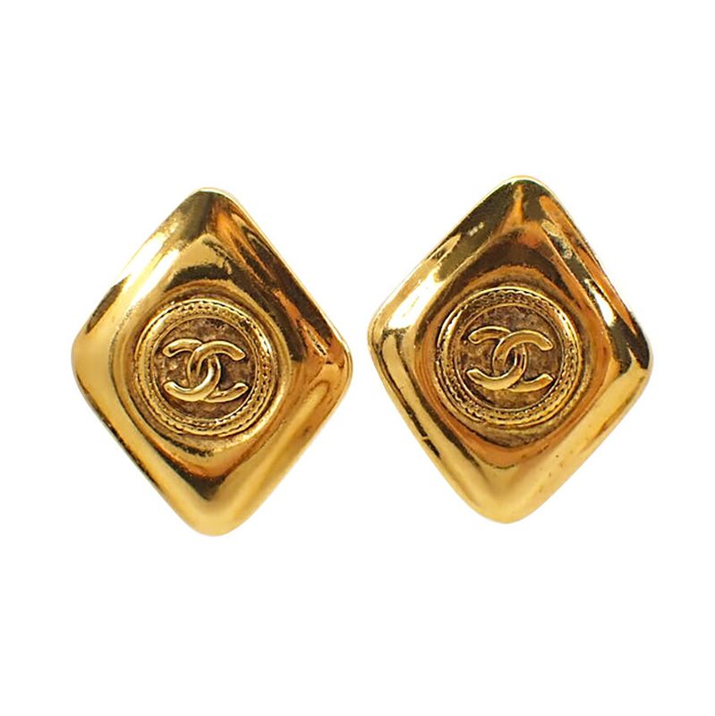 Chanel Square Logo Earrings //g520-58