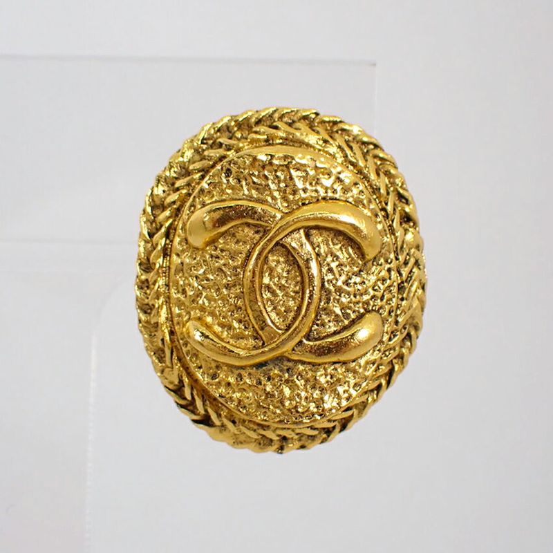 Chanel Gold Coco Mark Earrings //j72-23