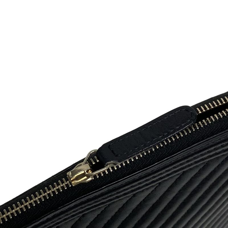 Chanel Clutch Bag V-stitch (chevron)/boy Chanel Black Gold Hardware Lambskin