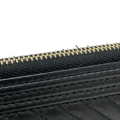 Chanel Clutch Bag V-stitch (chevron)/boy Chanel Black Gold Hardware Lambskin