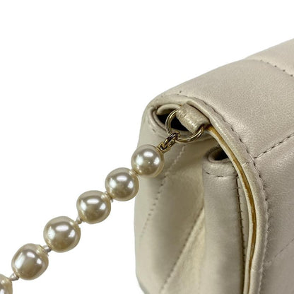 Chanel Shoulder Bag Chocolate Bar Stitch A19095/y02870/30905 Beige Cles A Gold