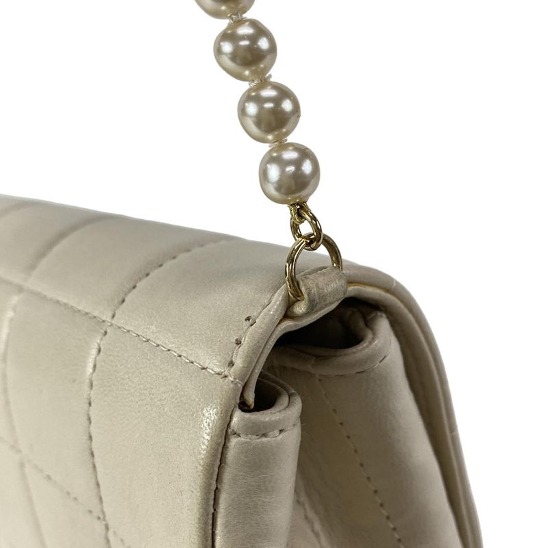 Chanel Shoulder Bag Chocolate Bar Stitch A19095/y02870/30905 Beige Cles A Gold