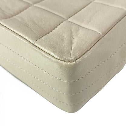 Chanel Shoulder Bag Chocolate Bar Stitch A19095/y02870/30905 Beige Cles A Gold