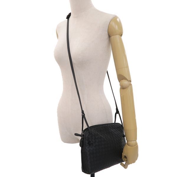 Bottega Veneta Intrecciato Shoulder [grade A] (pre-owned)