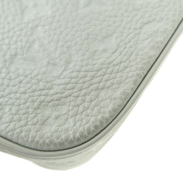 Louis Vuitton Taurillon S-lock Messenger M23152 [grade A