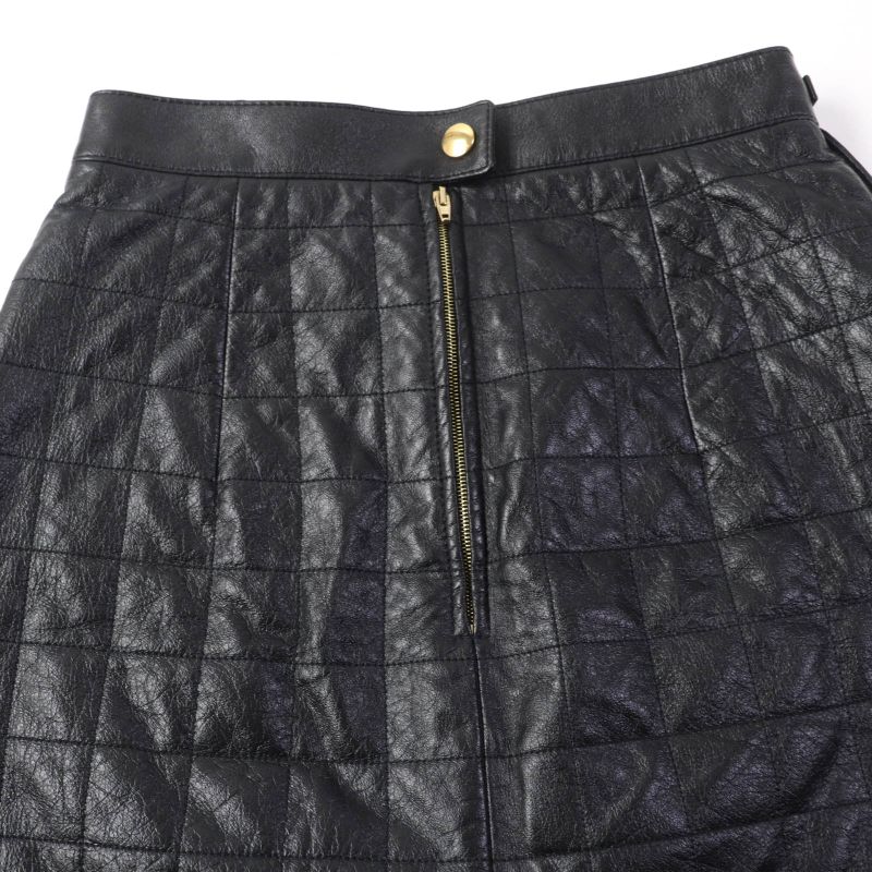 Celine 2h251978e Horse Carriage With Hardware Quilted Leather Miniskirt With