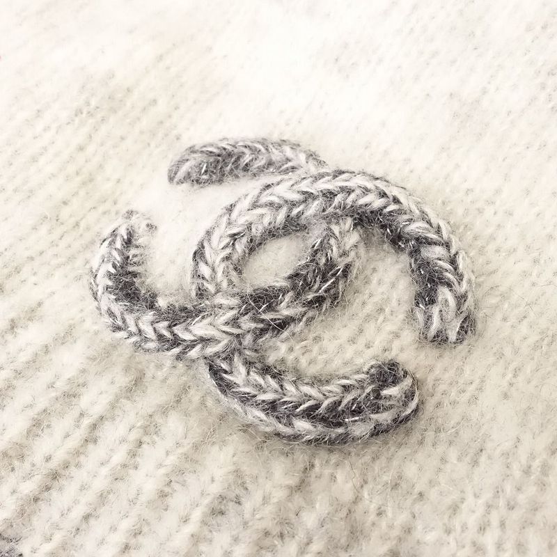 Chanel Cashmere Coco Logo Knit Cap Beanie Hat Light Gray Men Women