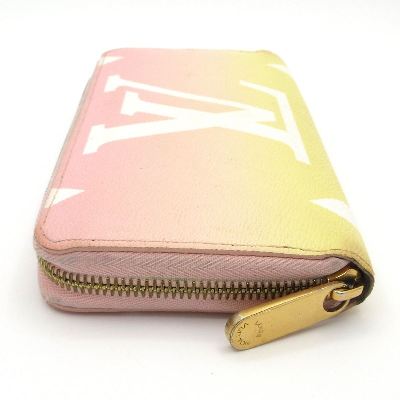 Louis Vuitton Long Wallet By The Pool Zippy Wallet M80361 Rose Cles