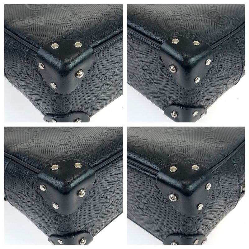 Gucci GG Embossed Black Silver Hardware Leather 626363 Crossbody Shoulder Bag