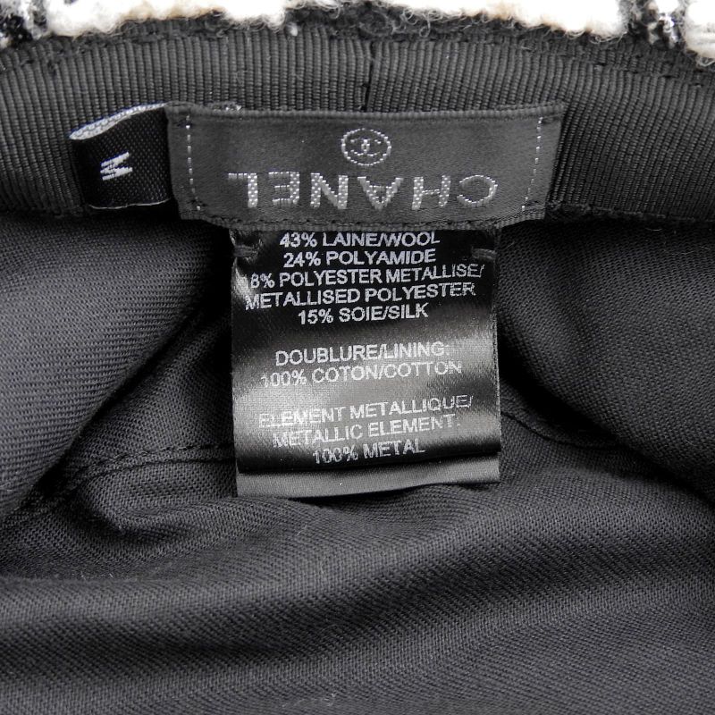 CHANEL 21V Coco-marked Staggered Tweed Hat White Black M Genuine