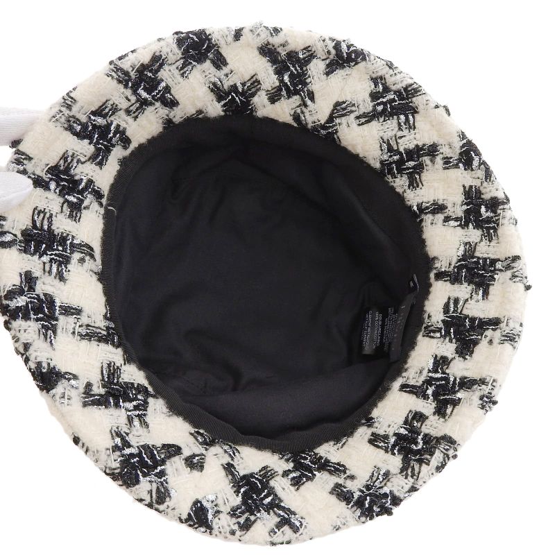 CHANEL 21V Coco-marked Staggered Tweed Hat White Black M Genuine