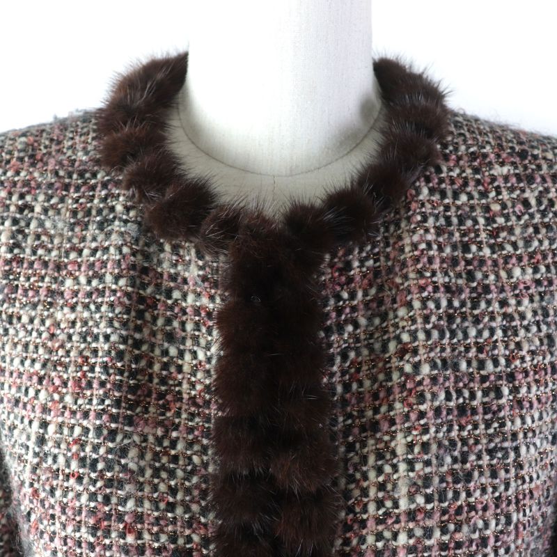 CHANEL Vintage 03A P21803 Mohair Blend 100% Silk Lining Mink Trimming Collarless