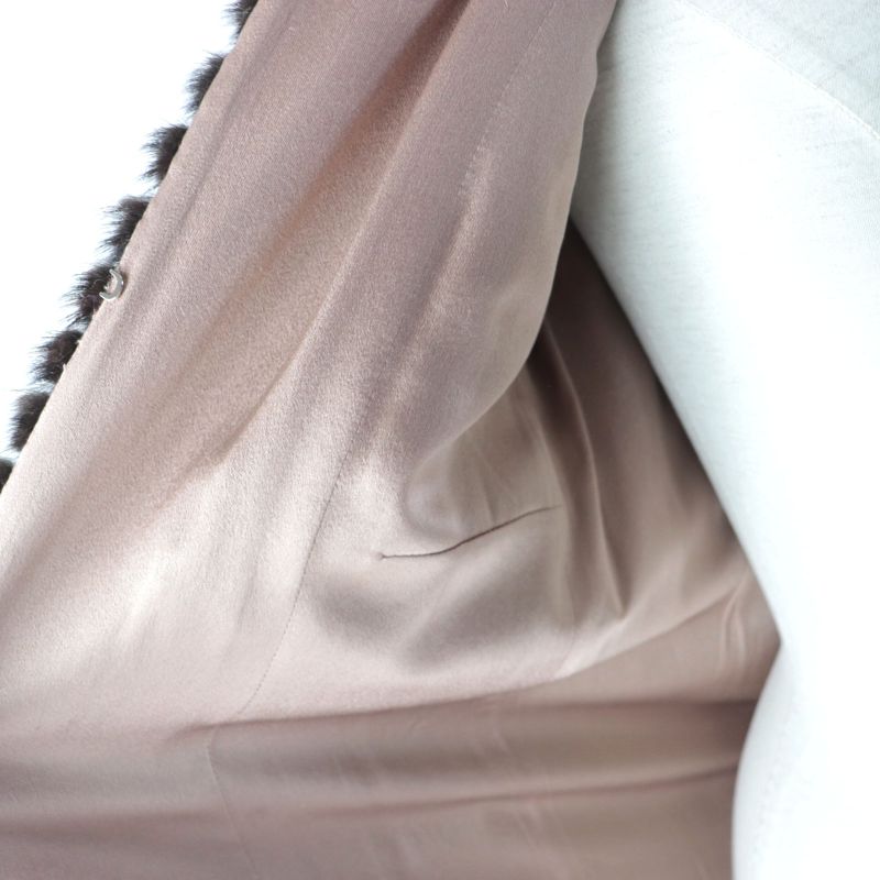 CHANEL Vintage 03A P21803 Mohair Blend 100% Silk Lining Mink Trimming Collarless