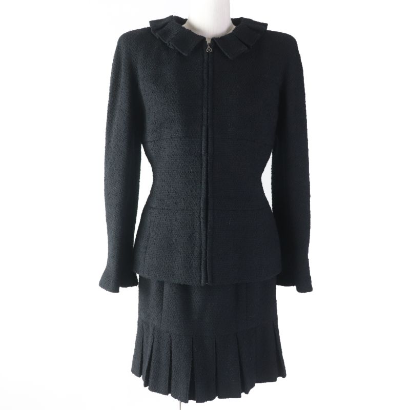 CHANEL 97A P09679 Zip Jacket With Coco Mark And Pleated Skirt Tweed Set-up
