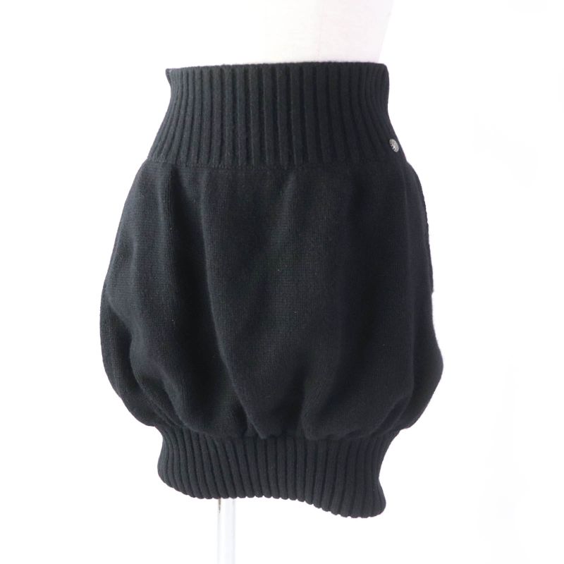 CHANEL 08A P33485 100% Cashmere Balloon Knit Skirt With Coco Mark Crown Button