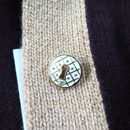 CHANEL 17A P57065 Cashmere Cardigan With Keyhole Buttons Plum/golden Beige 38