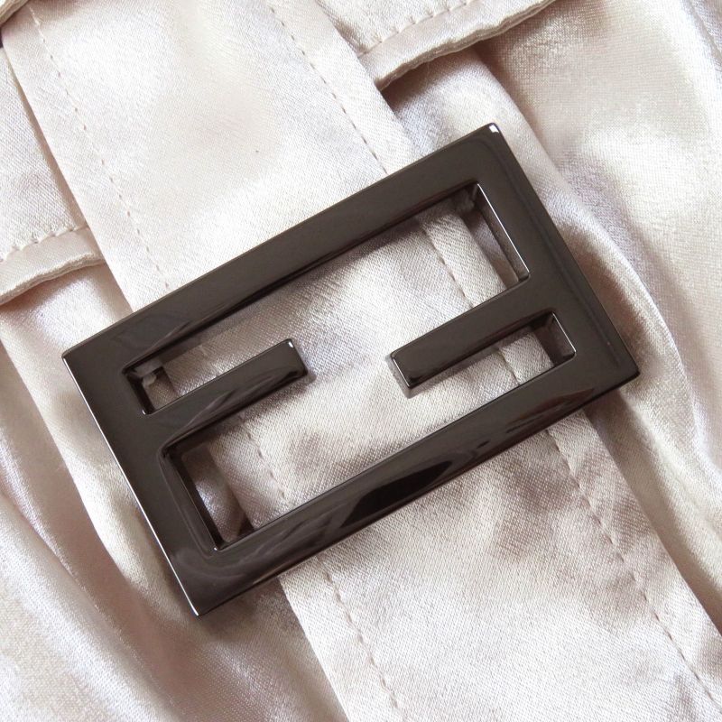 Fendi 2022 Fj7405 Zip Design Satin Padded Jacket Blouson Light Pink 40 Made In