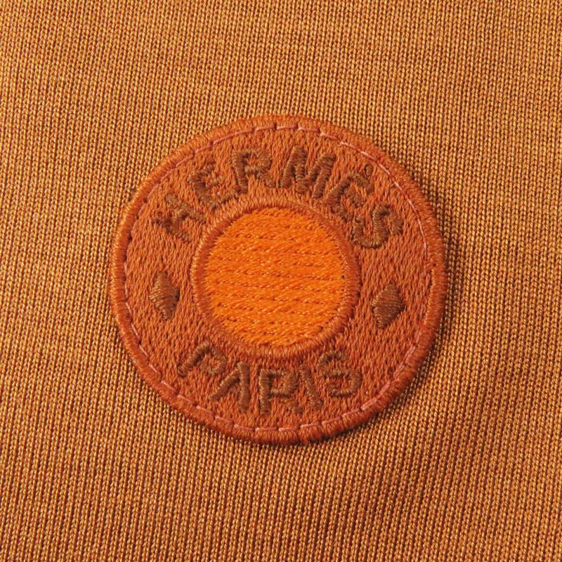 Hermes 3e4610dg Silk Blend Long Sleeve Pullover/top With Serie Patch Camel 36