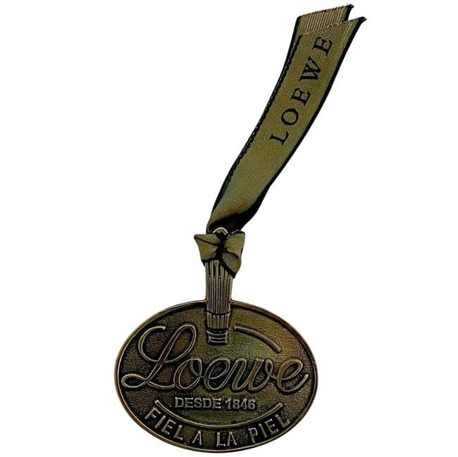 Loewe Ornament Vintage Gold Excellent Condition Charm Metal Used
