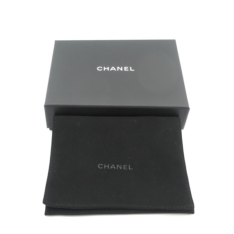 Chanel Coin Case Matelasse Black L-shape Zipper/silver Hardware