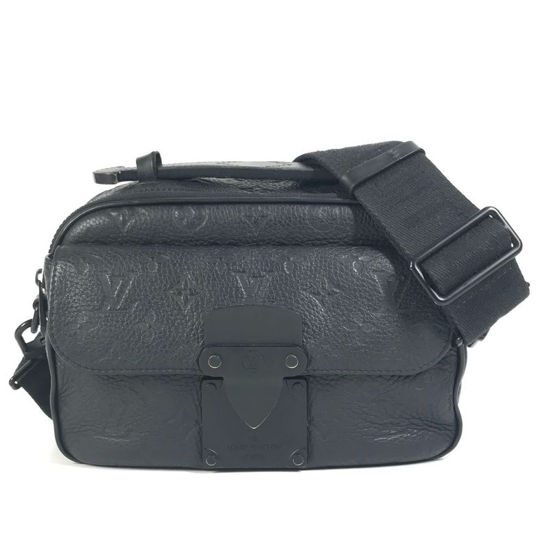 Louis Vuitton Shoulder Bag S-lock Messenger M58489 Taurillon Leather Noir Black