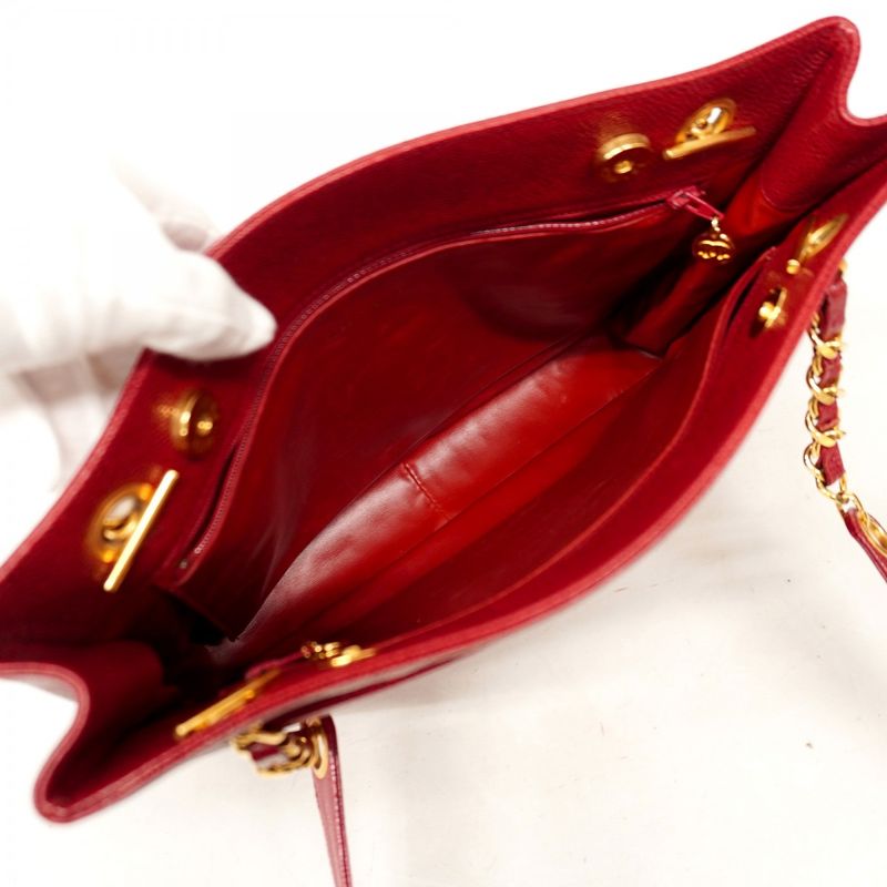 Chanel Shoulder Bag Caviar Skin Bordeaux Gold Hardware Women