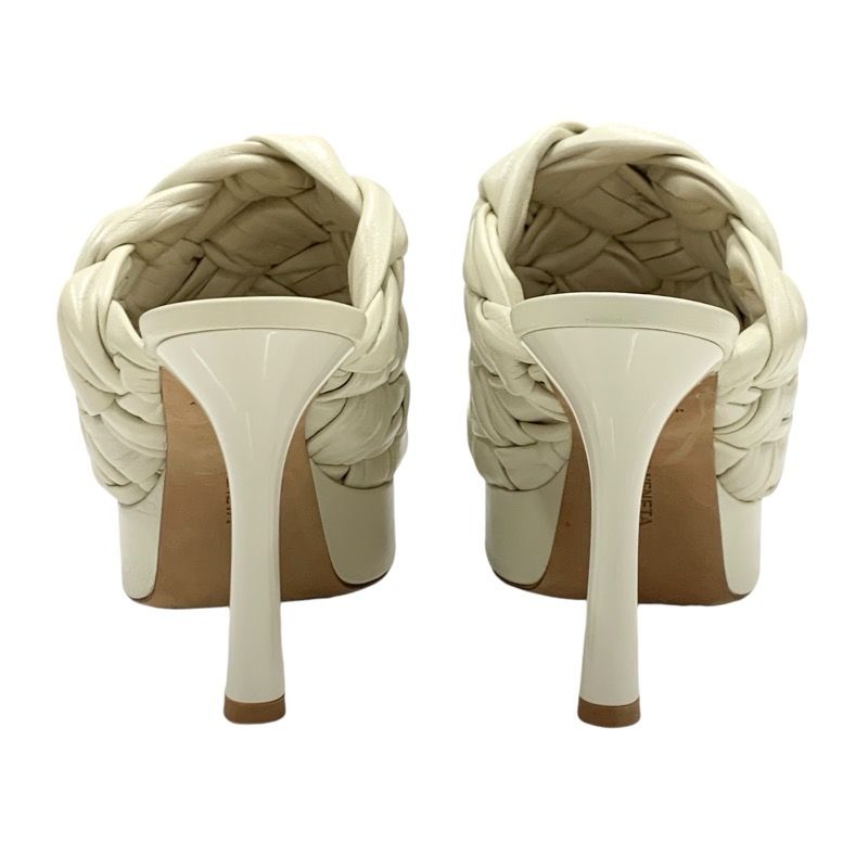 Bottega Veneta Sandals Shoes Leather Ivory Intrecciato Mules
