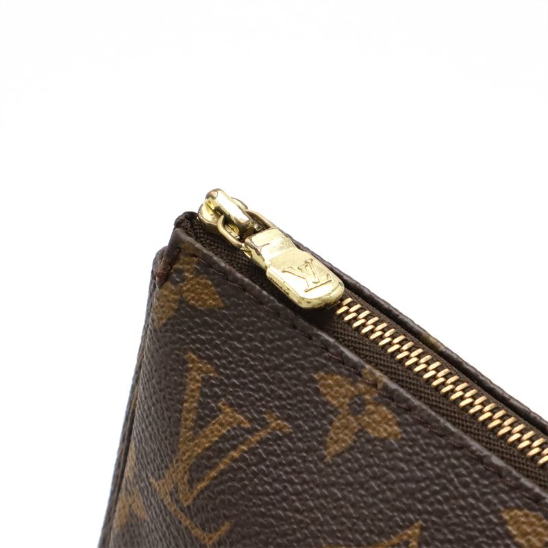 Louis Vuitton Monogram Pochette Accessoire Accessory Pouch Handbag Party Bag