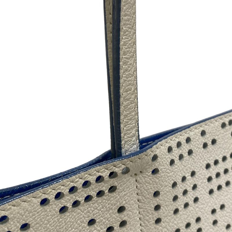 Dior/christian Dior Tote Bag Canage Dioriva White Perforated Leather