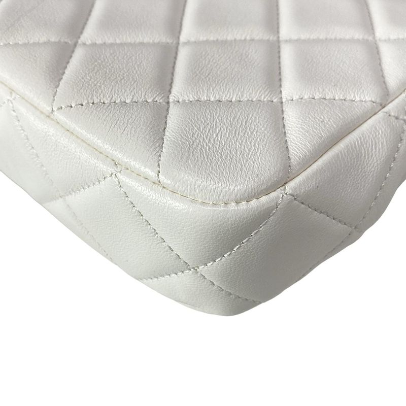 Chanel Shoulder Bag Mini Flap Bag/mini Matelasse As5352/b19384/10601 White