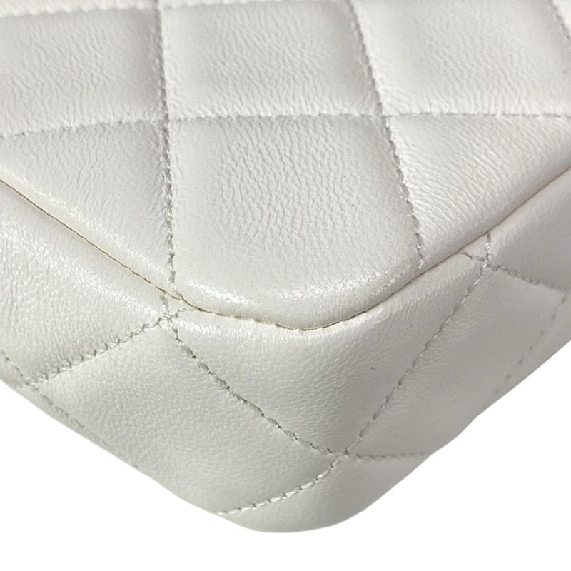 Chanel Shoulder Bag Mini Flap Bag/mini Matelasse As5352/b19384/10601 White