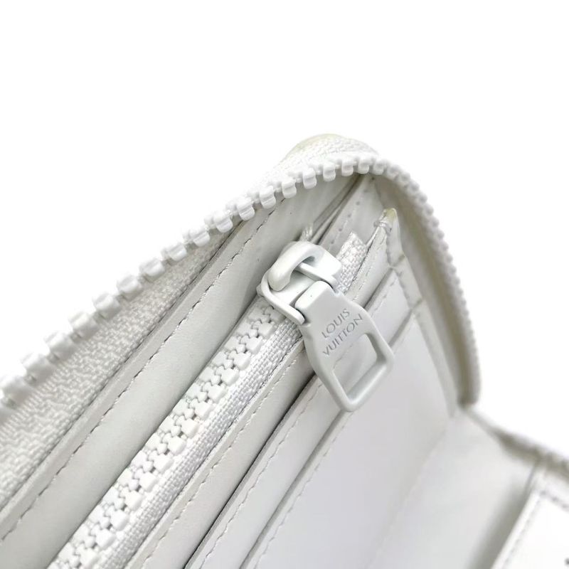 Louis Vuitton Zippy Wallet Vertical LV Friend RFID Reaction Taurillon Leather