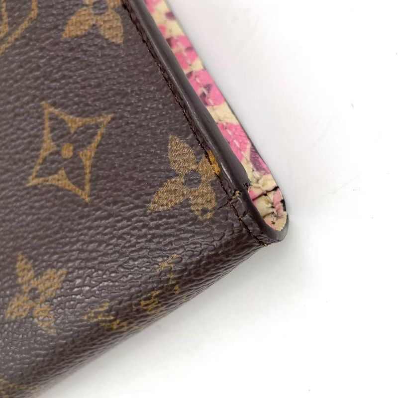 Louis Vuitton Portefeuille Antholite Folding Long Wallet Leopard Monogram PVC