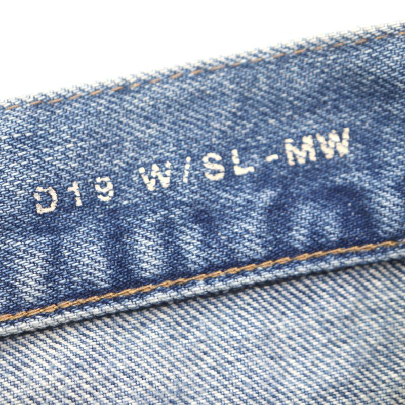 Saint Laurent Paris 24ss 614443 Washed Button Fly Leather Straight Denim