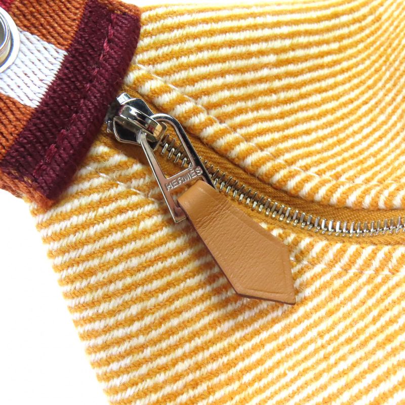 Hermes Brid A Black PM Au Carré 100% Wool Fauve Orange Silver Hardware H Logo